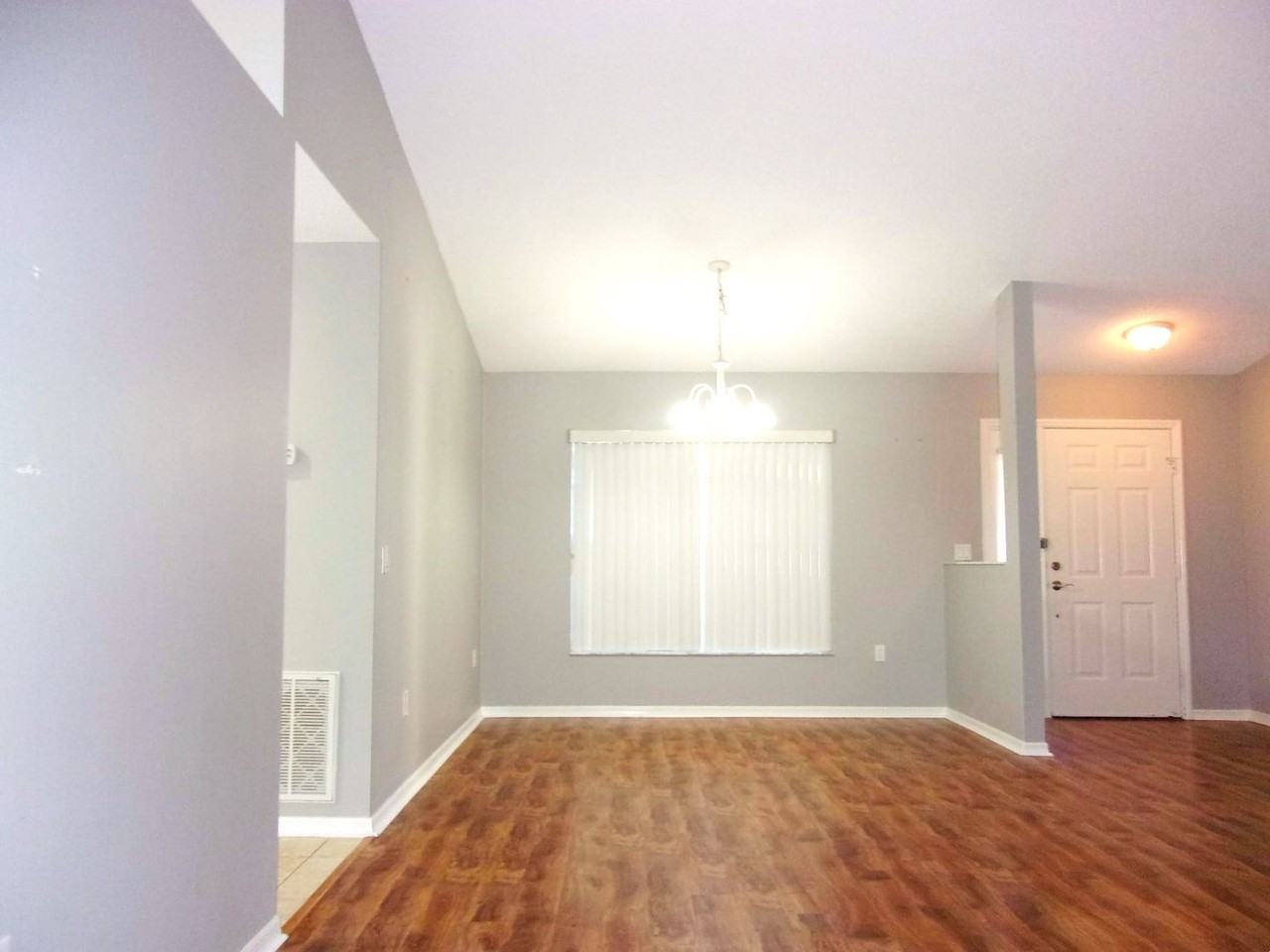 90 Oak Village Blvd - Photo 7 of 9