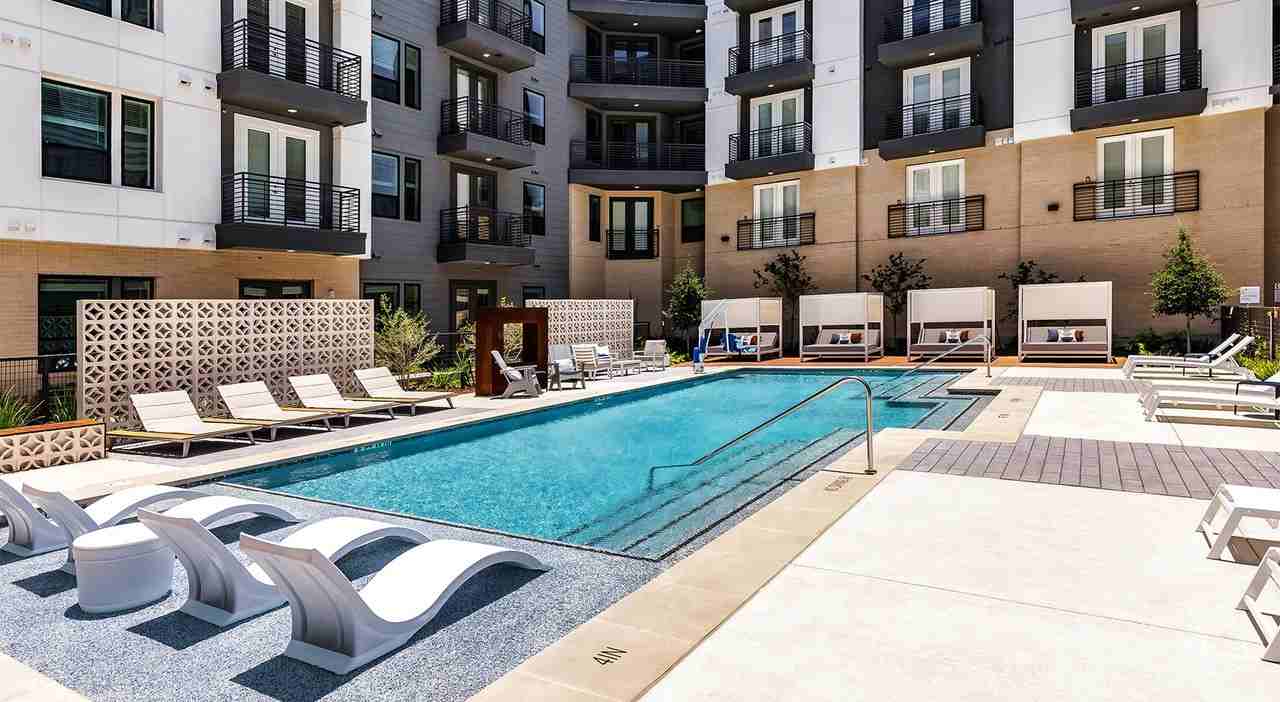 6505 E Riverside Dr #B0-03