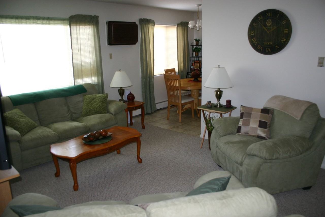 South Haven 916 Building - Photo 3 of 7