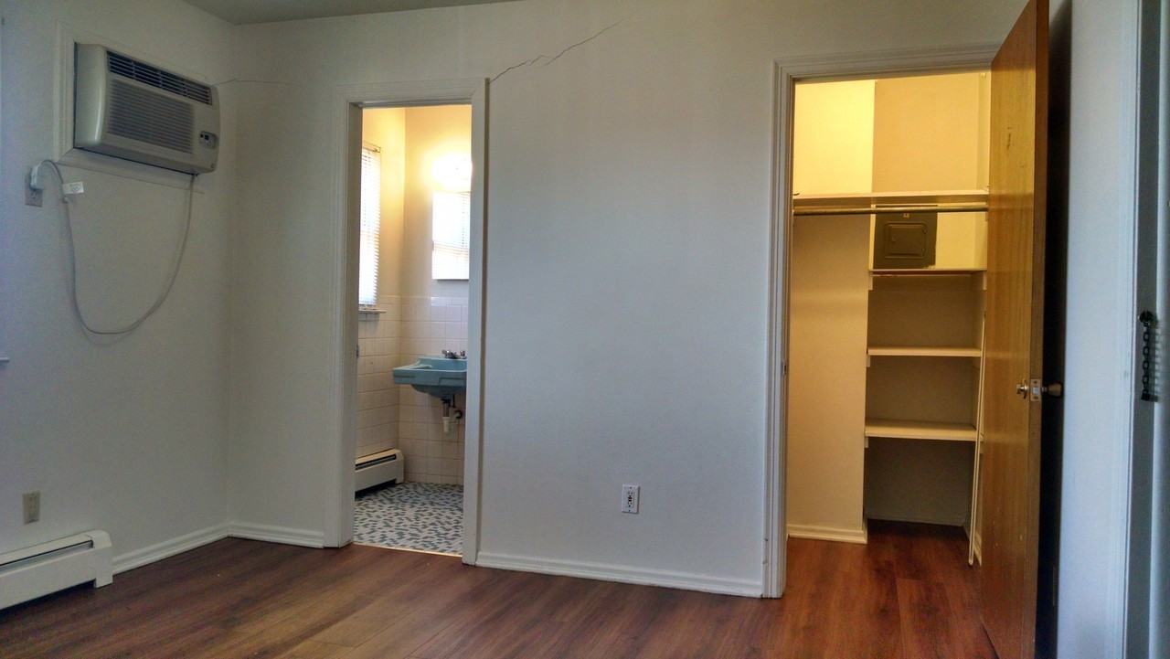 1015 W Benton St - Photo 4 of 6