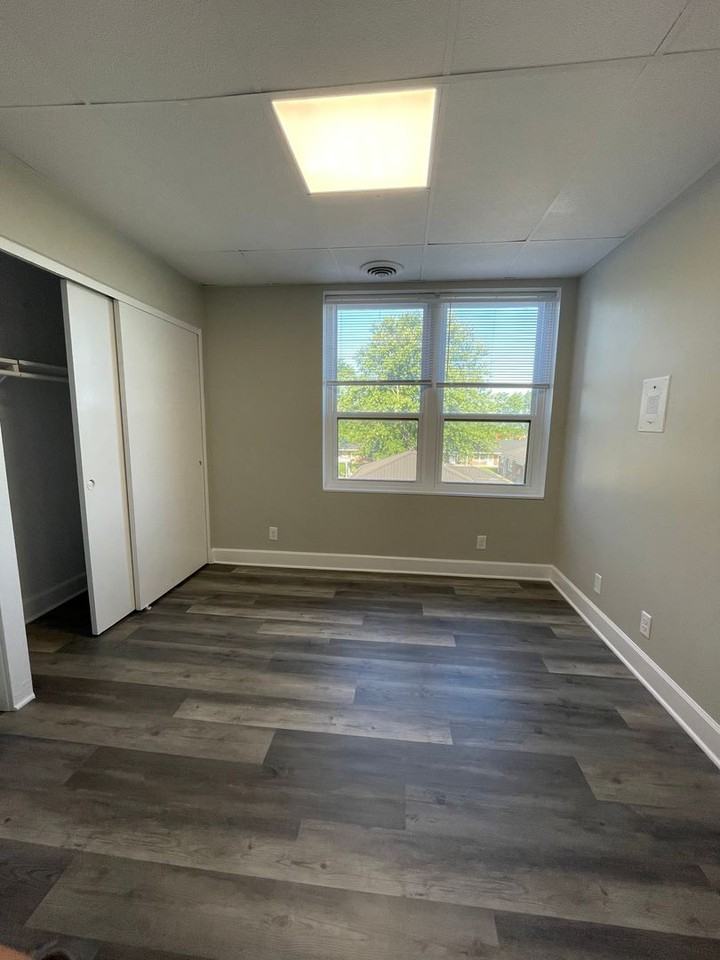 815 W. Columbia - Photo 5 of 19