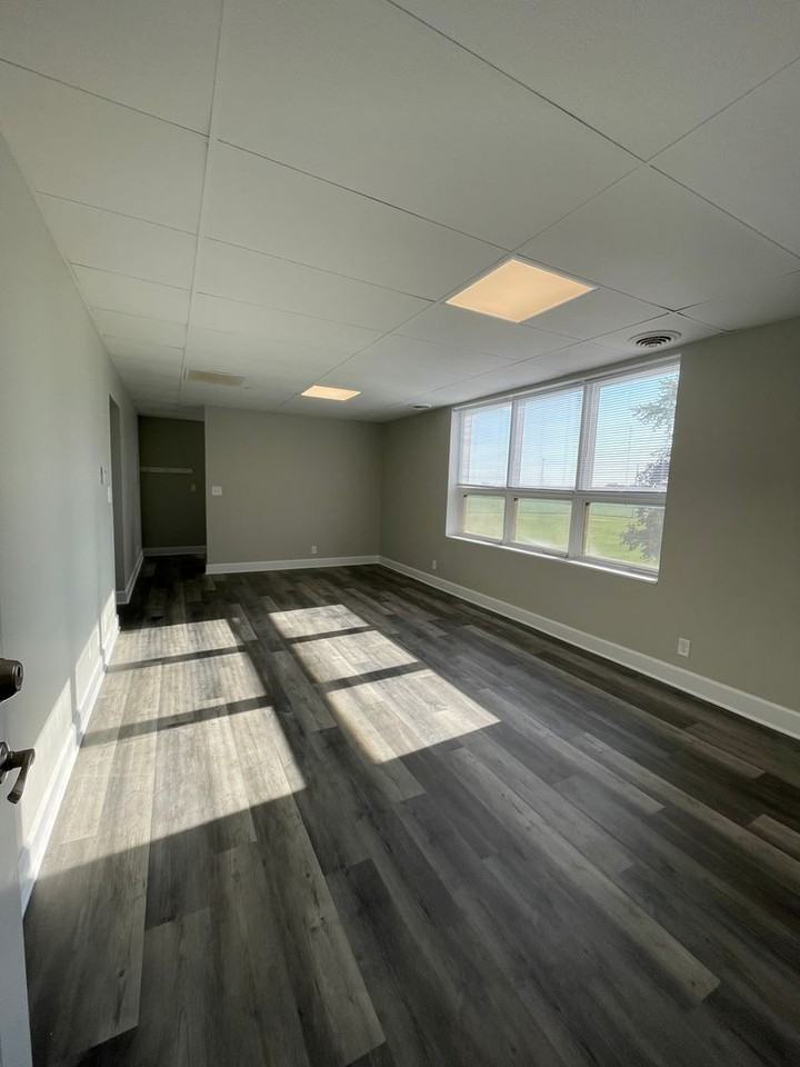 815 W. Columbia - Photo 3 of 19