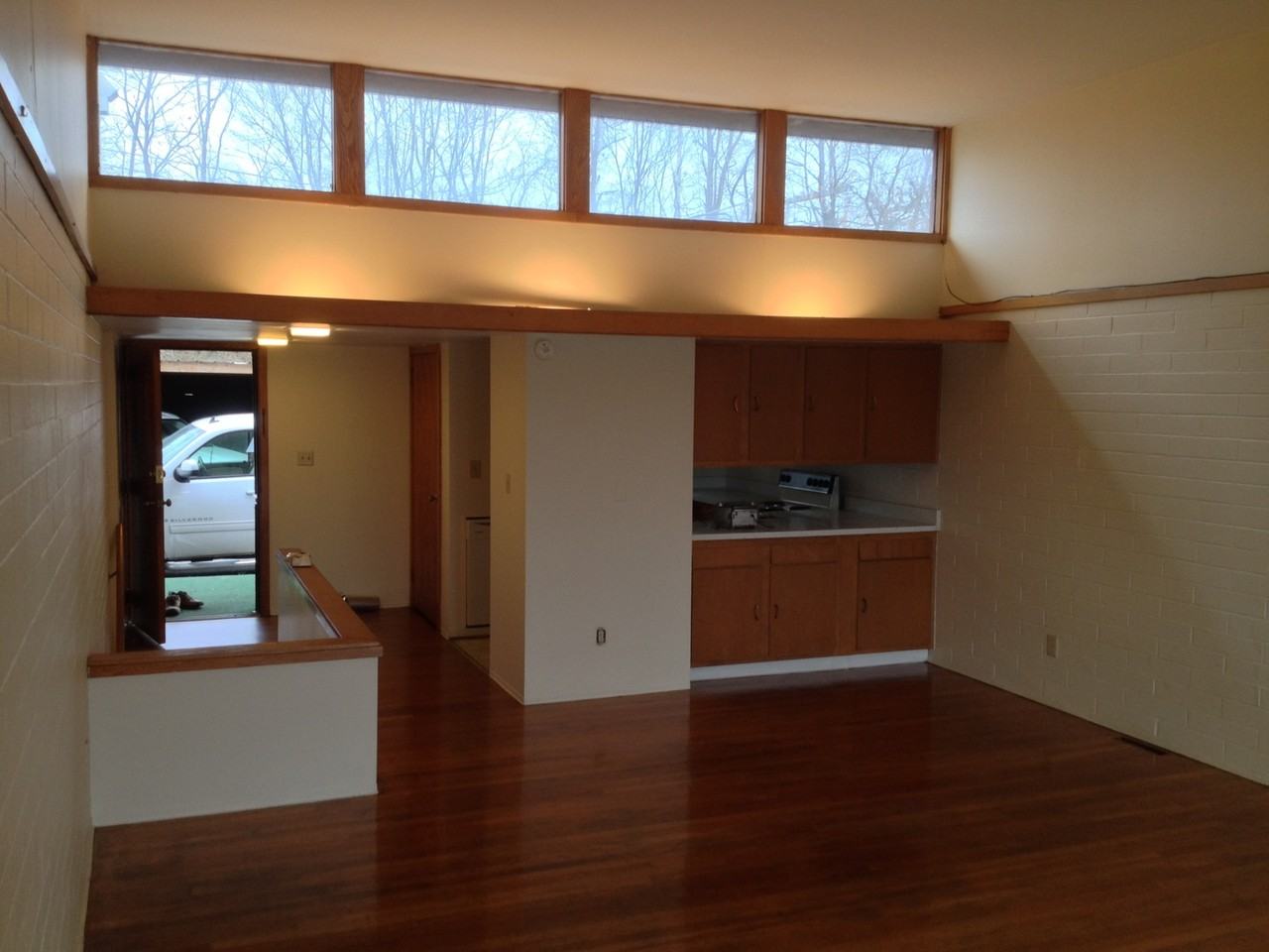 University Terrace - Photo 2 of 8