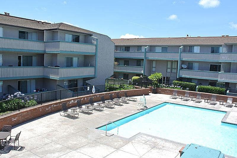 Harbor Cove Apartments - Photo 2 of 6