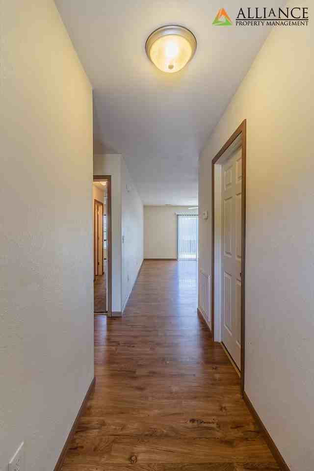 MJ Dr. 8842 & 8846 - Photo 2 of 25