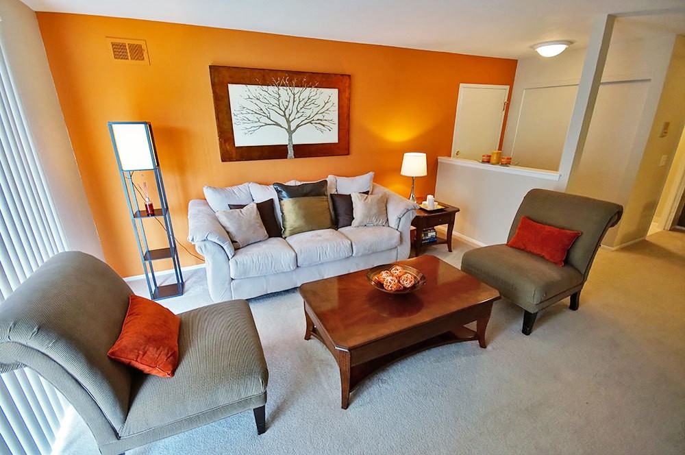 The Essex At Hampton - Photo 3 of 35