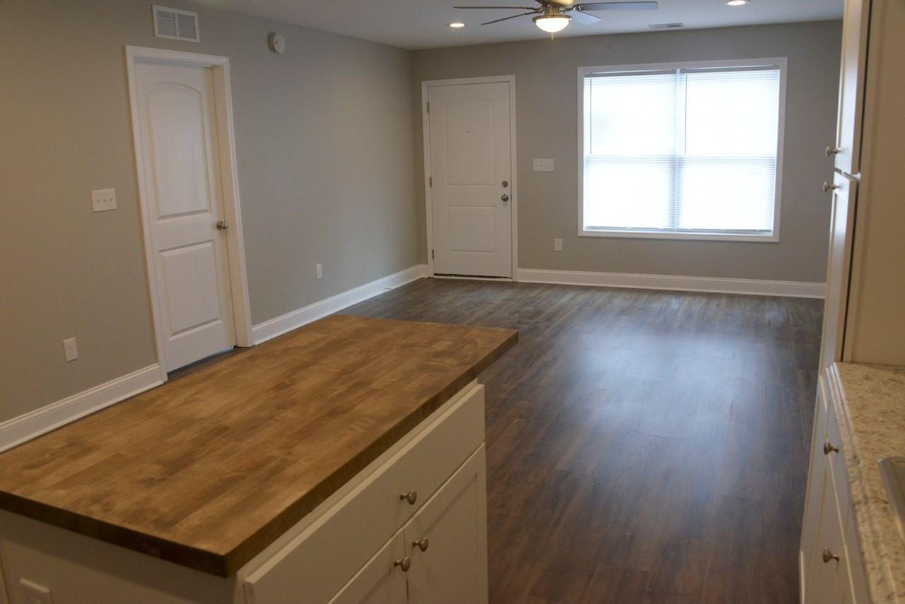 171 E Loudon - Photo 2 of 10