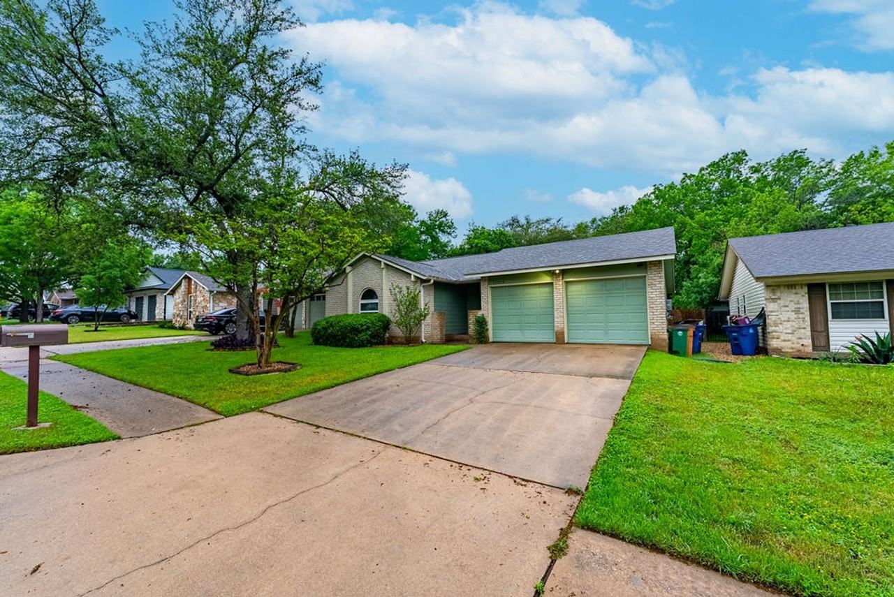 11616 Fast Horse Dr - Photo 2 of 22