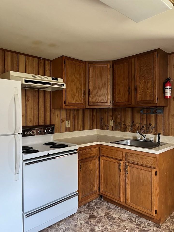 26 Cherry Ave - Photo 3 of 10