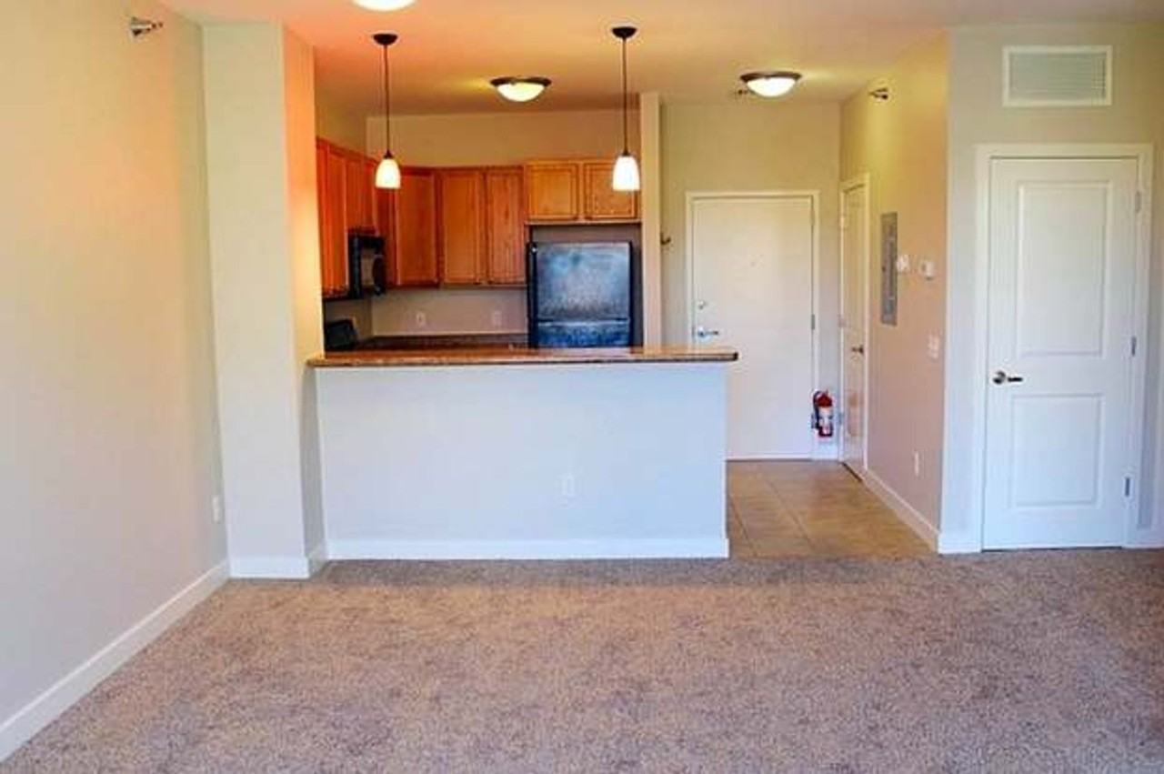 410 Farrell St - Photo 3 of 18