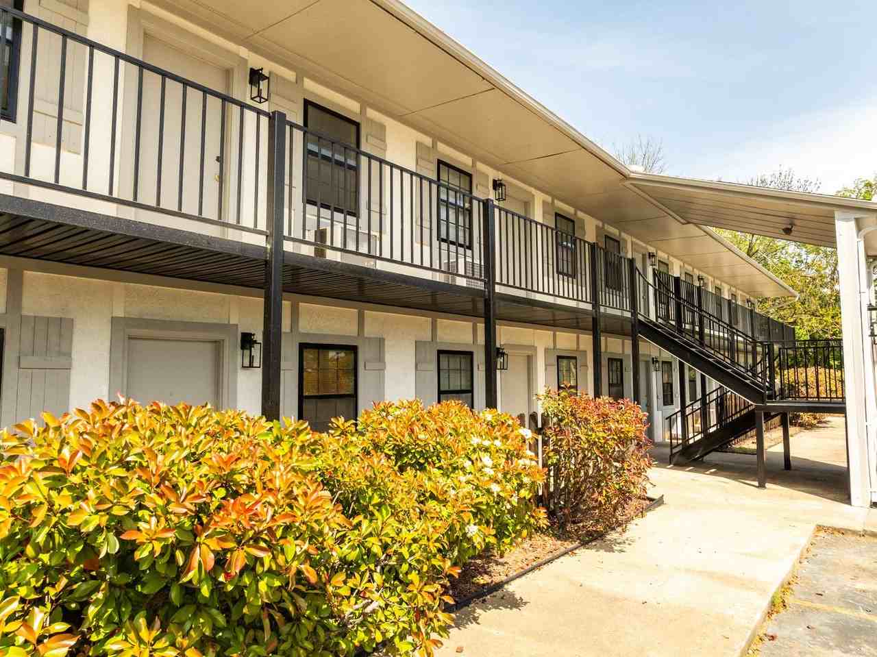 MF17Cherry Tree Apartments 6505 Fresno St, Fort Smith, AR 72903