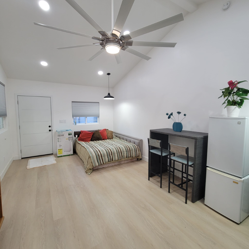 17351 1/4 Bullock St - Photo 4 of 21