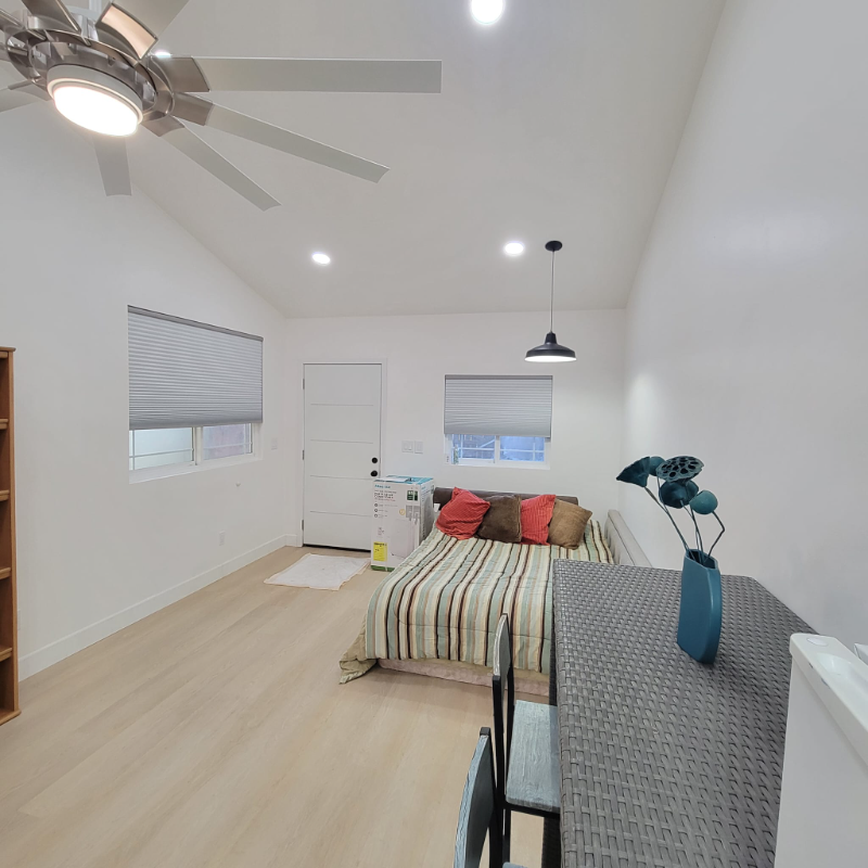 17351 1/4 Bullock St - Photo 5 of 21