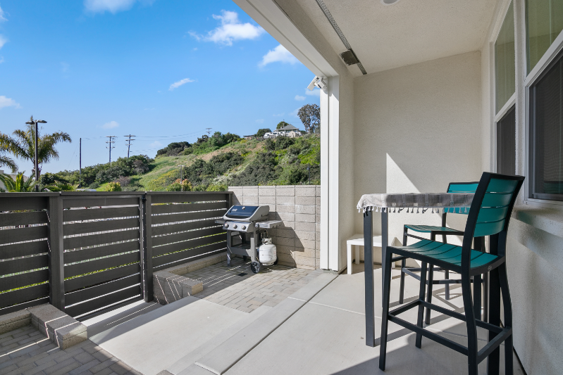 1125 Makena Way - Photo 6 of 33