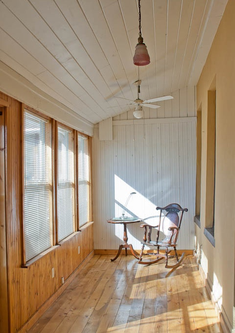 9742 4th St Nw - Photo 2 of 5