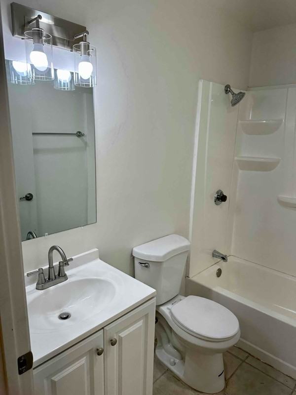 149 N Commonwealth Ave #204 - Photo 6 of 6