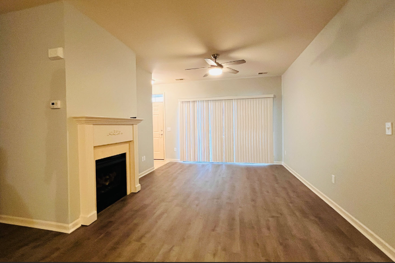 339 Wright St - Photo 2 of 11