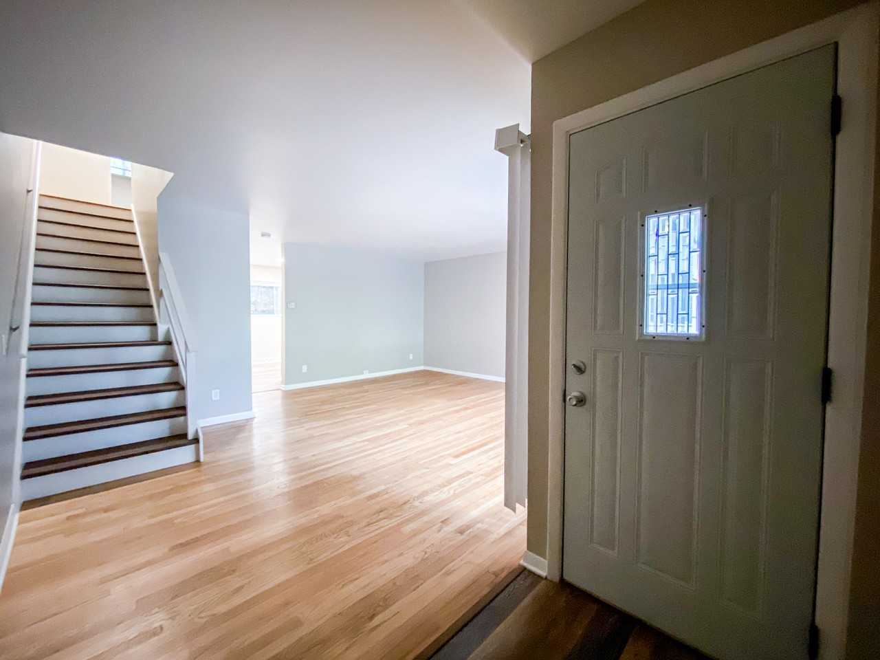 1107 Catalpa Circle - Photo 6 of 16