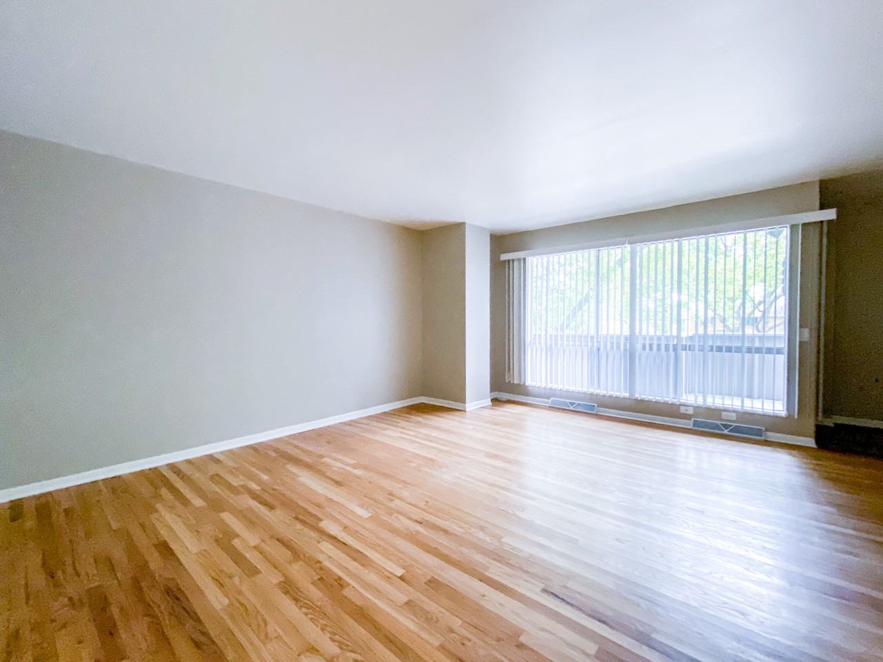 1107 Catalpa Circle - Photo 4 of 16