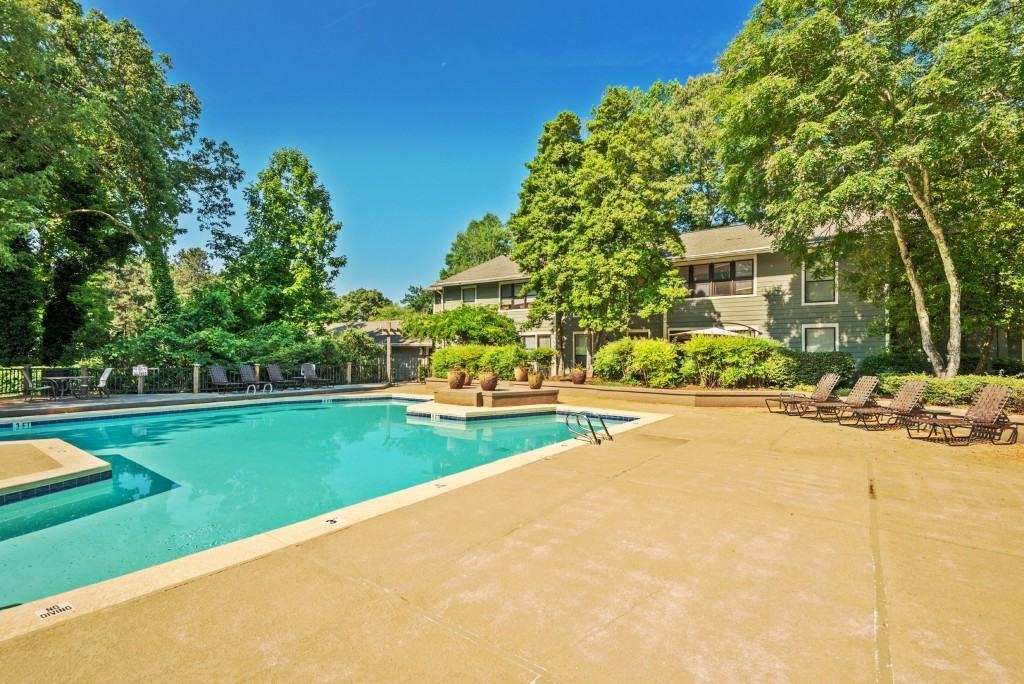 Rosemont at East Cobb - Photo 2 of 9