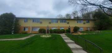 featured image of 1097 Oakview Dr #4