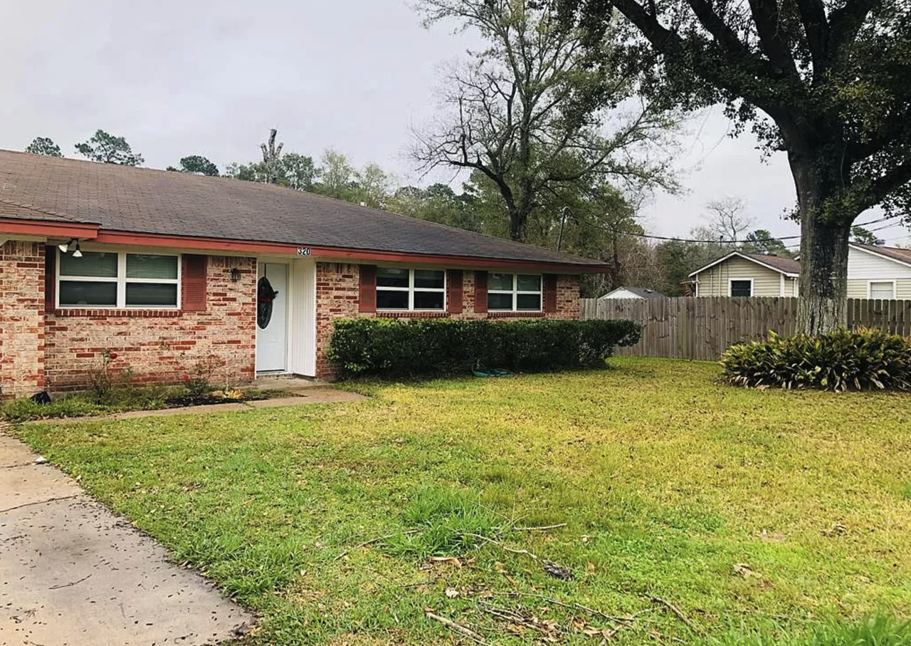 320 Meadow Dr #NA - Photo 2 of 16