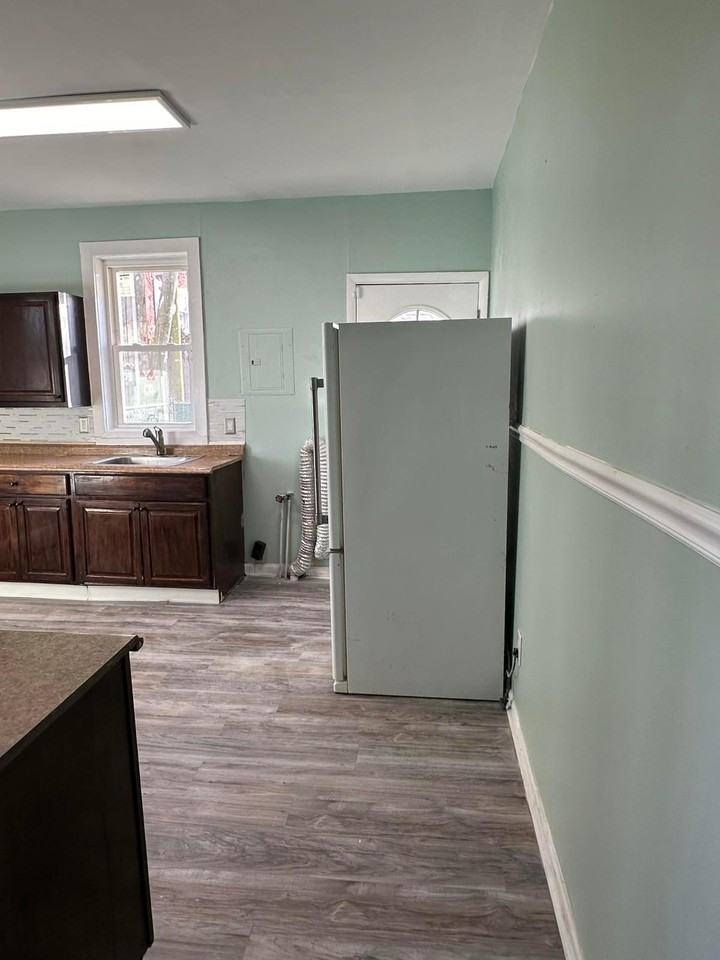16 Brooklyn Ave #NA - Photo 3 of 19