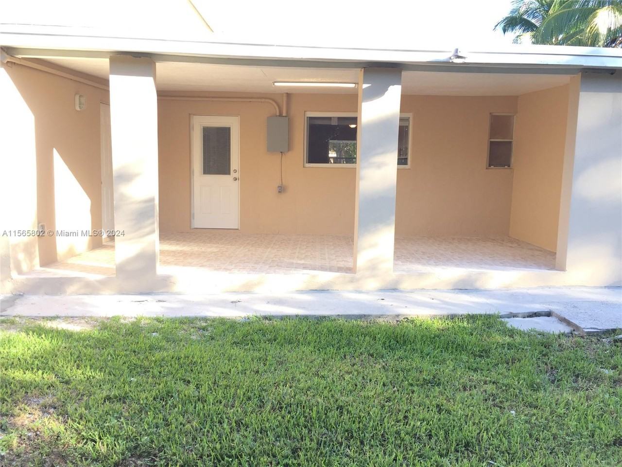 9200 Sw 43rd St #NA - Photo 2 of 7