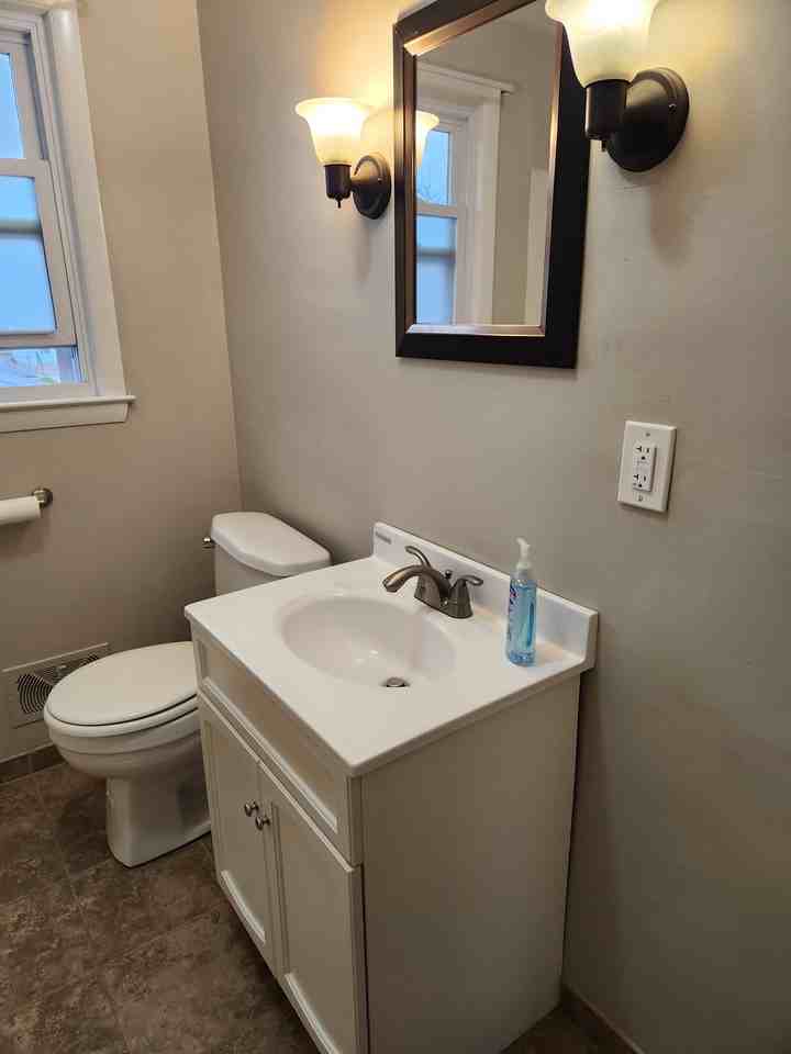 3843 S 16th St - Photo 2 of 11