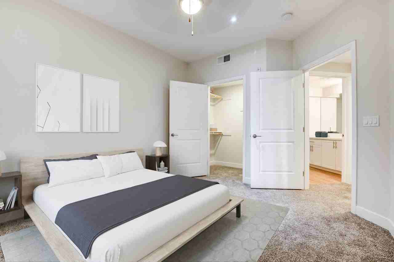 Ilara - Photo 4 of 33