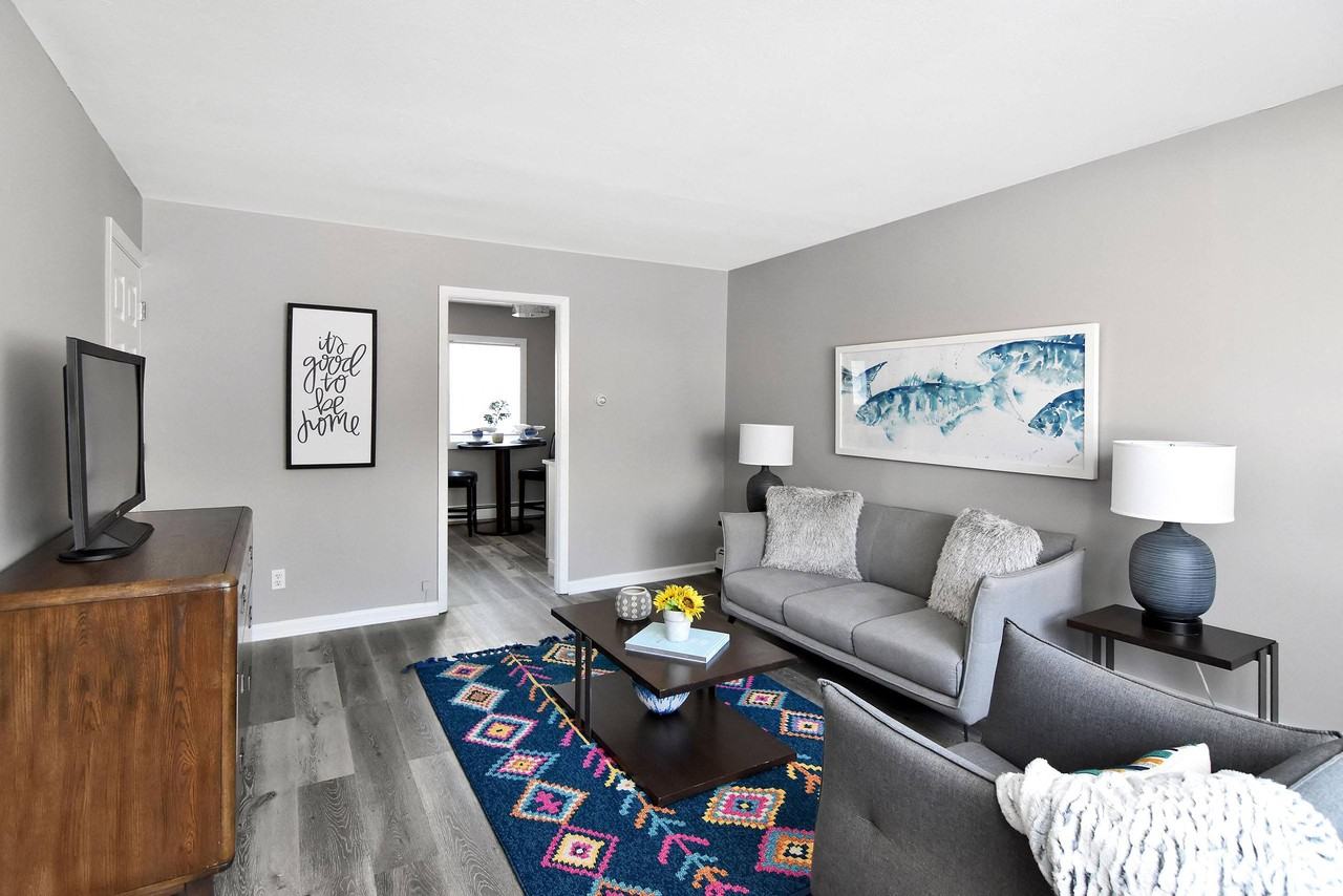 Encore 99 - Photo 7 of 39