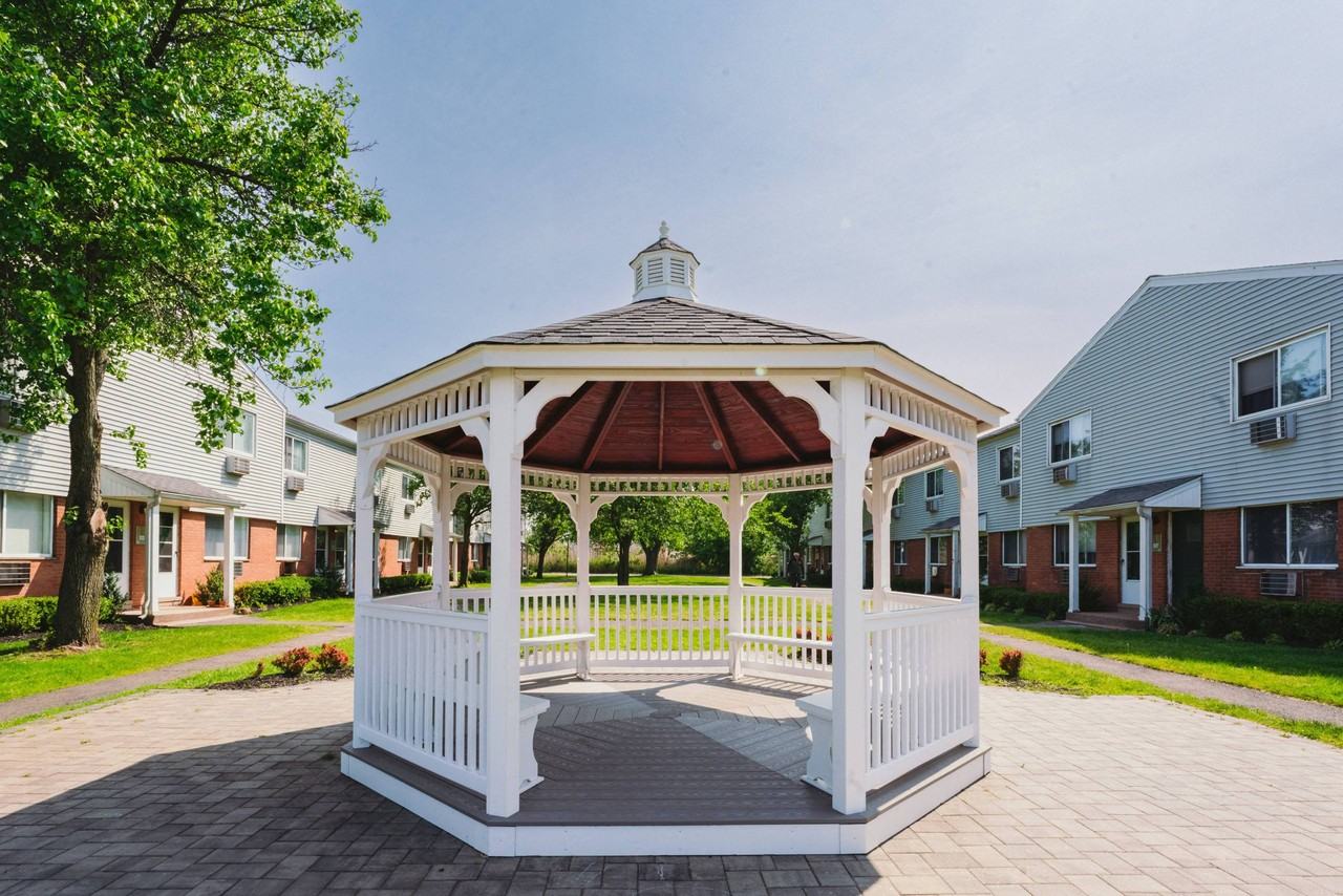 Encore 99 - Photo 4 of 39