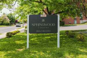 featured image of 192 Allen St