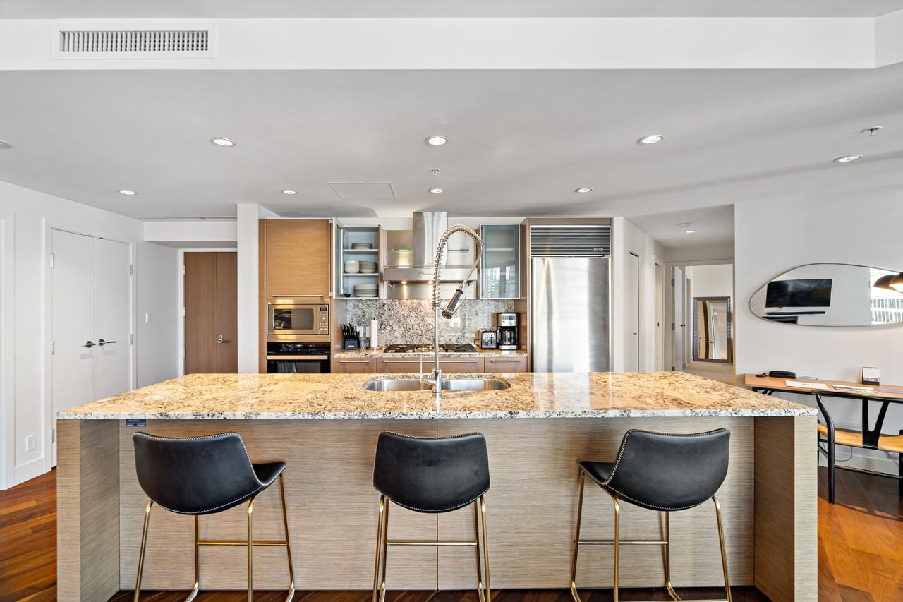 1111 Alberni Street #2009 - Photo 6 of 42