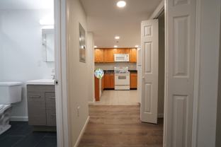 24 Queensberry St #B - Photo 1 of 1