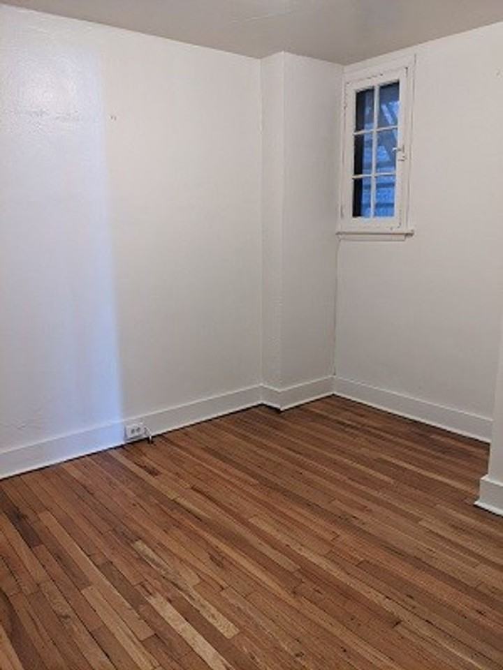 Alderson - Photo 5 of 11