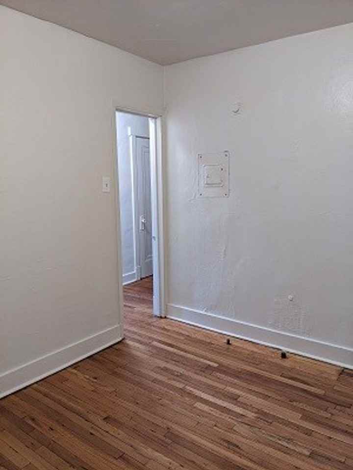 Alderson - Photo 6 of 11