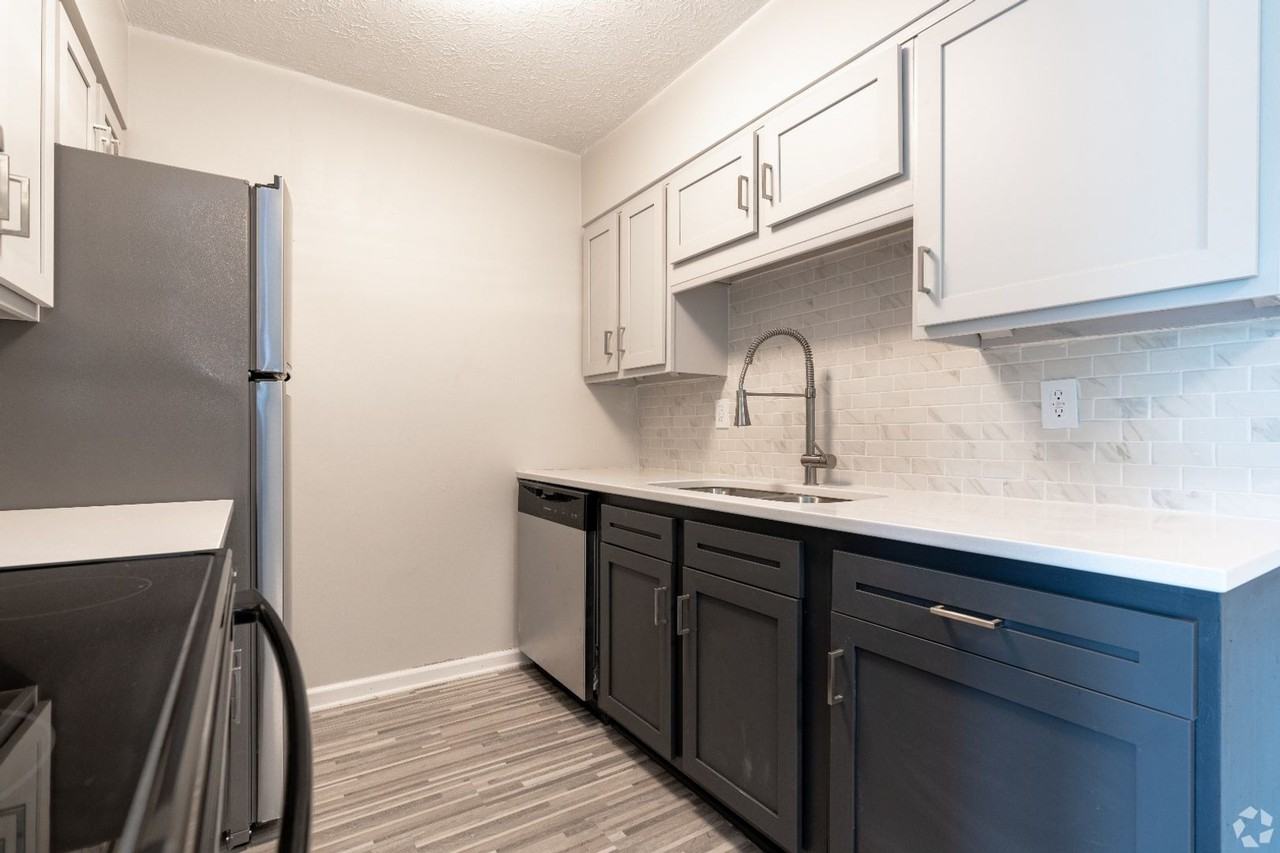 Green Valley Apartments - Photo 2 of 27