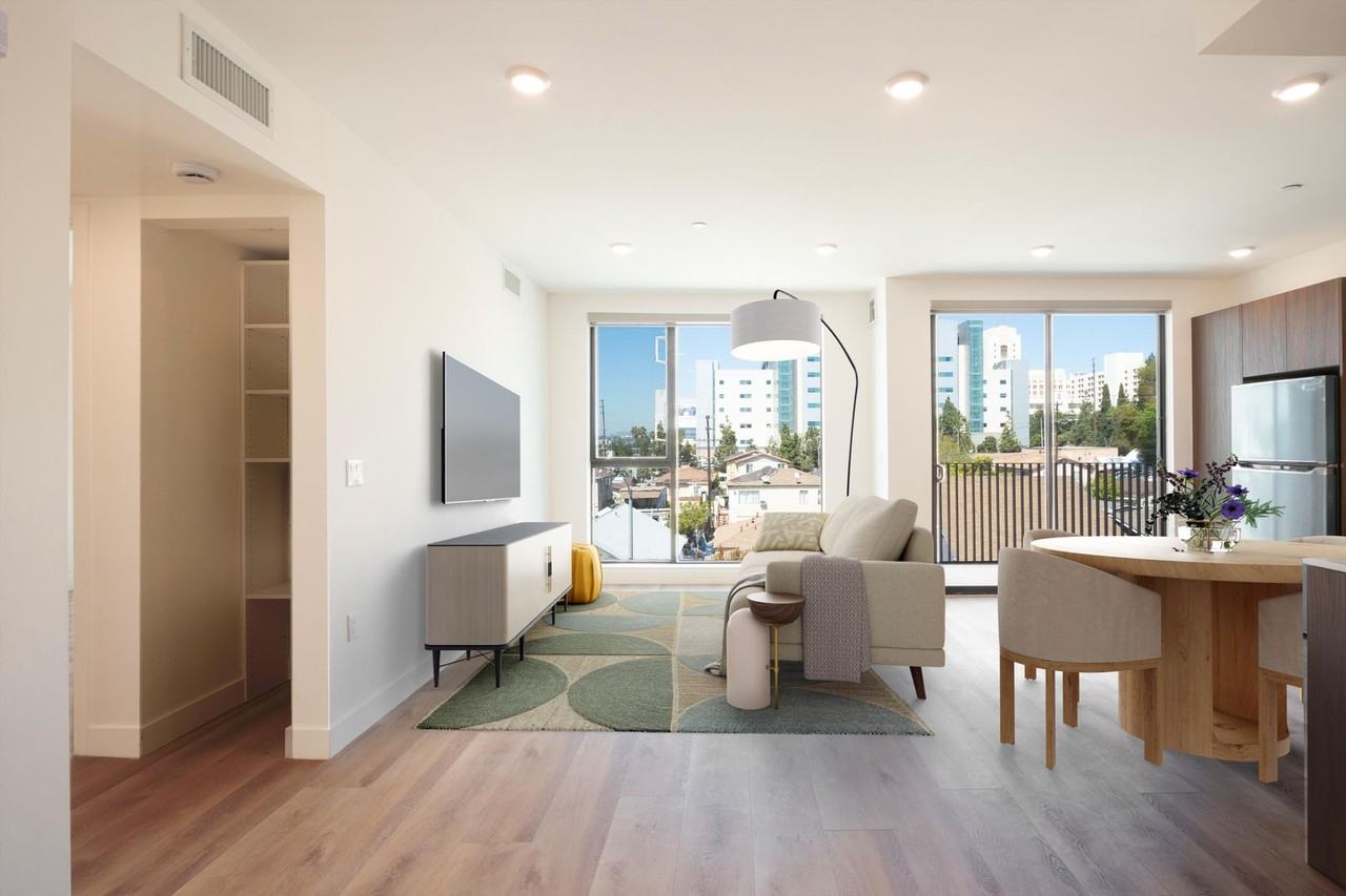 New Luxury Modern 1 & 2 Bedroom Apartments - Photo 7 of 50