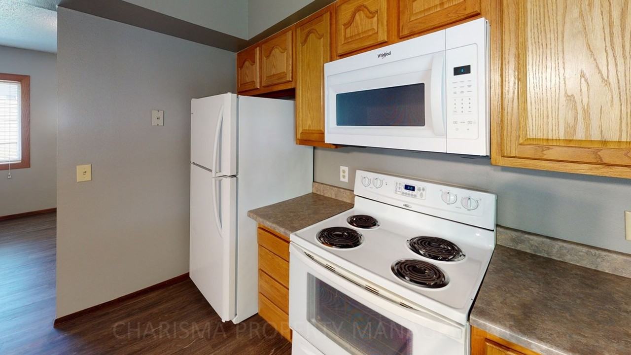 St. Andrews Apartments - Photo 7 of 41