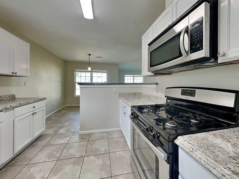 18011 Kinsale Valley Ln - Photo 3 of 22