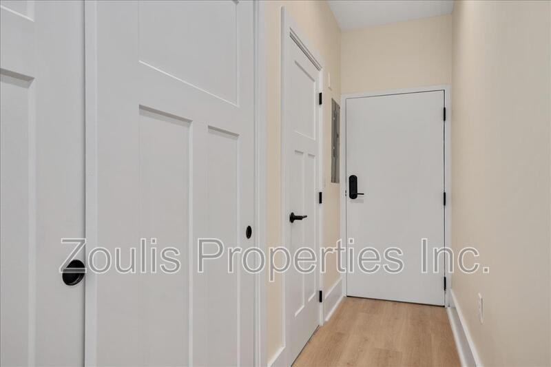 631 S Broadway #302 - Photo 2 of 10