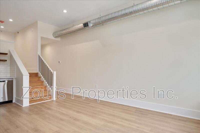631 S Broadway #302 - Photo 5 of 10