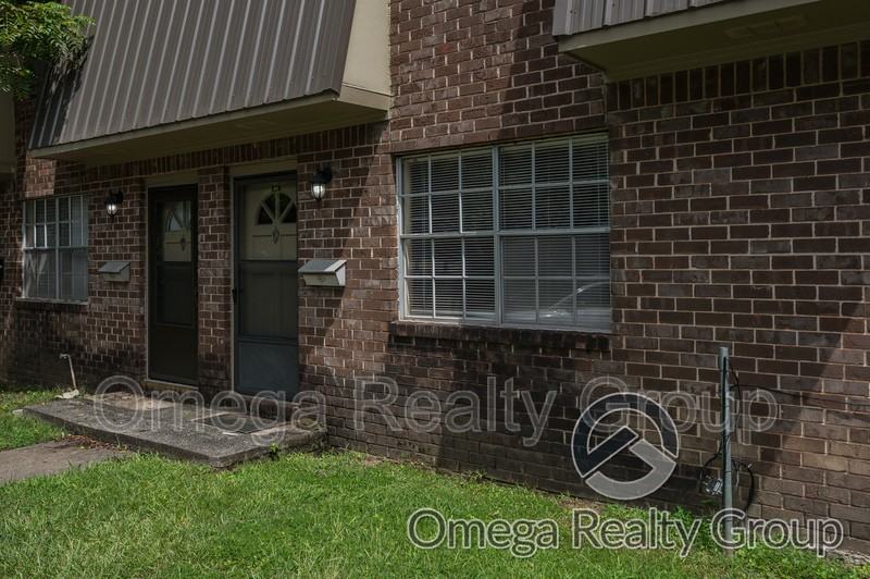 2703 Hackberry Rd - Photo 2 of 30