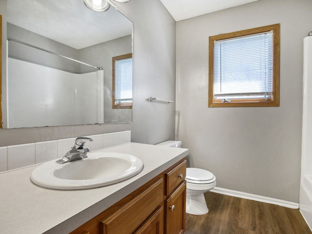 2020 Sw 33rd St - Photo 6 of 17