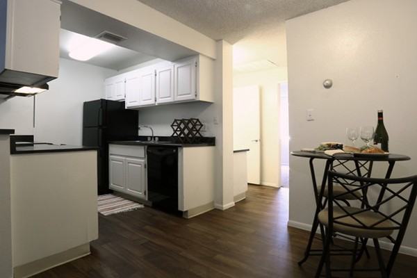 Bella Solano - Photo 3 of 18