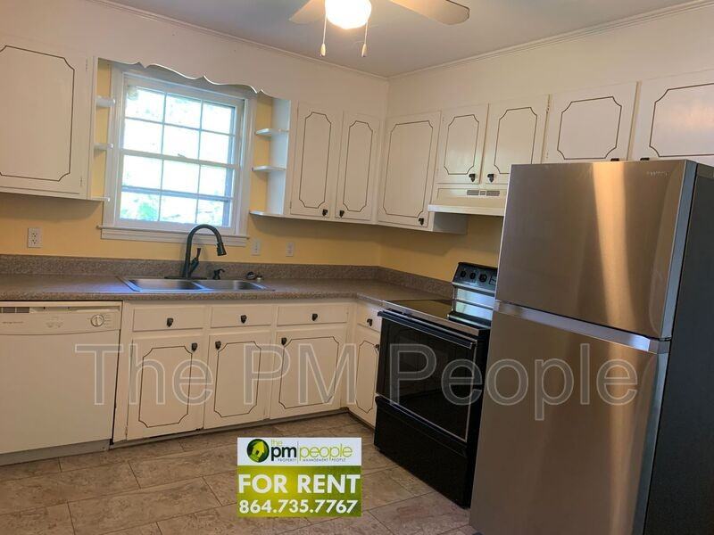 204 Pennwood Ln - Photo 2 of 16