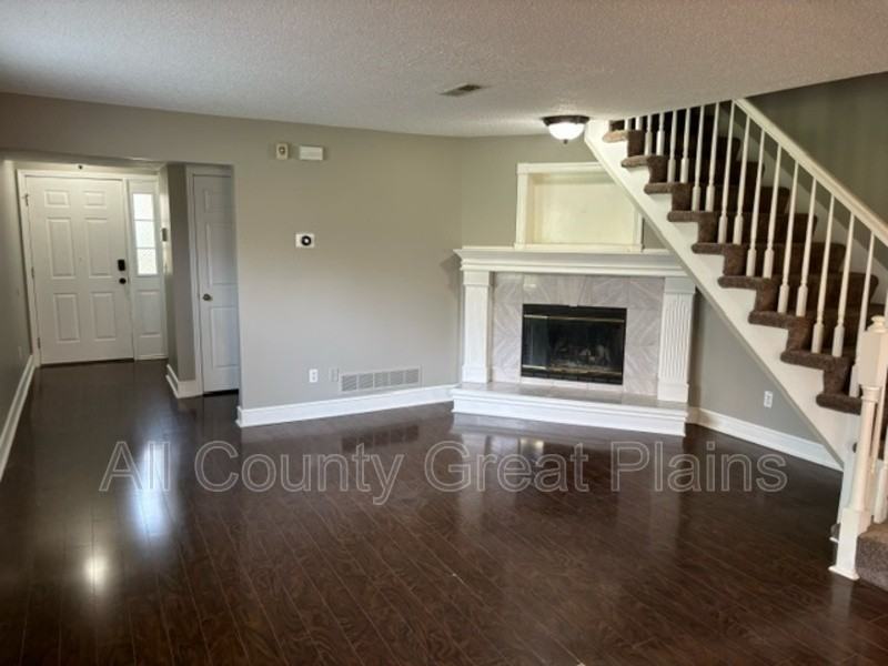 1400 Nw Jefferson Ct - Photo 3 of 10