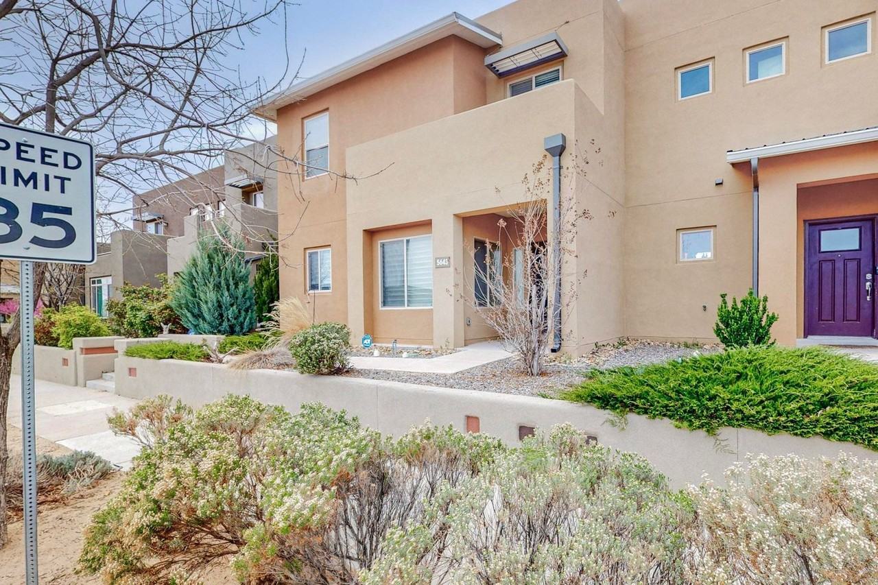 5643 University Blvd Se - Photo 2 of 37