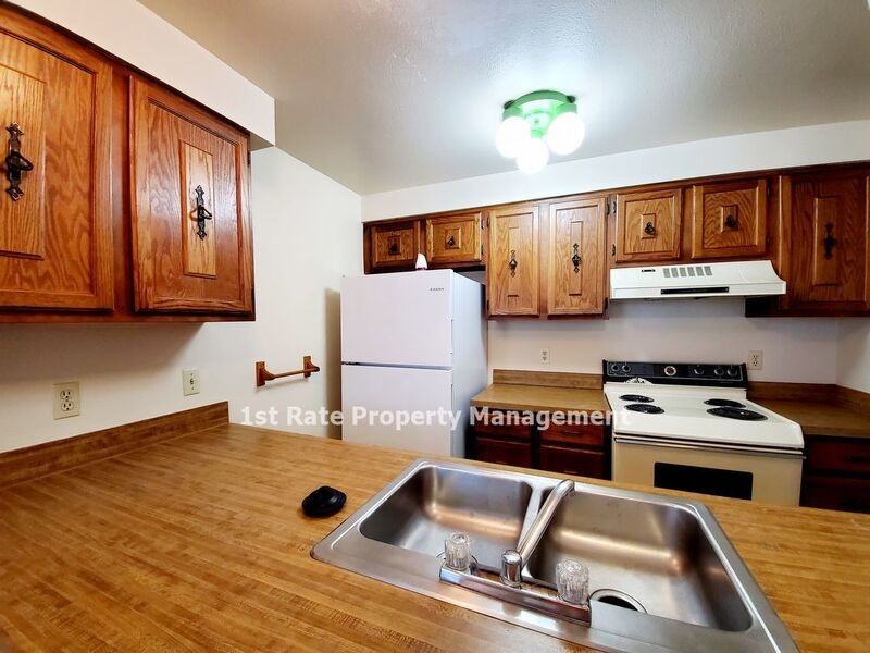 23 Sw 7th Ave - Photo 5 of 16